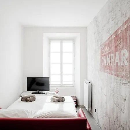 Be Happy Urban Loft By 